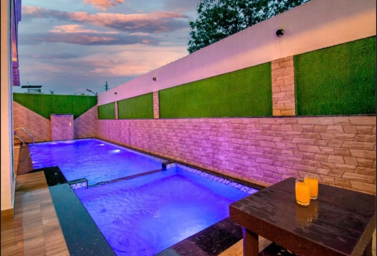 Laughtale Villa 4Bhk Swimming Pool Lonavala Exteriör bild